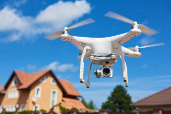 Le drone, nouveau roi de la sécurité publique et privée – Le Regard d’Éric de Riedmatten - Agora News Sécurité